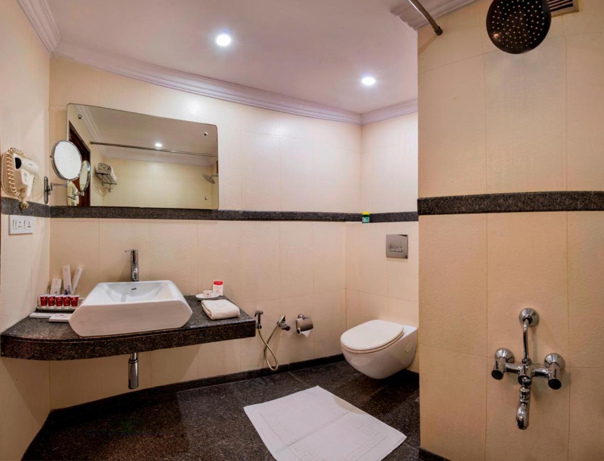 Lords Inn Vadodara Extérieur photo