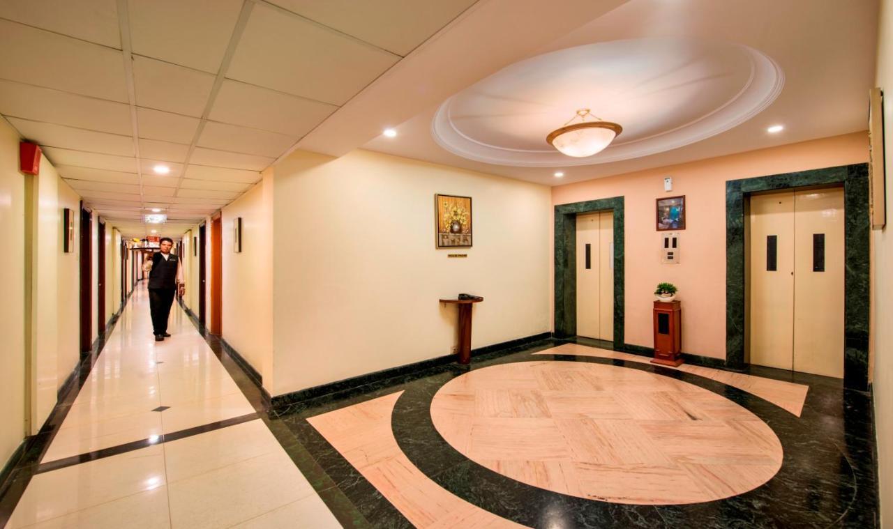 Lords Inn Vadodara Extérieur photo