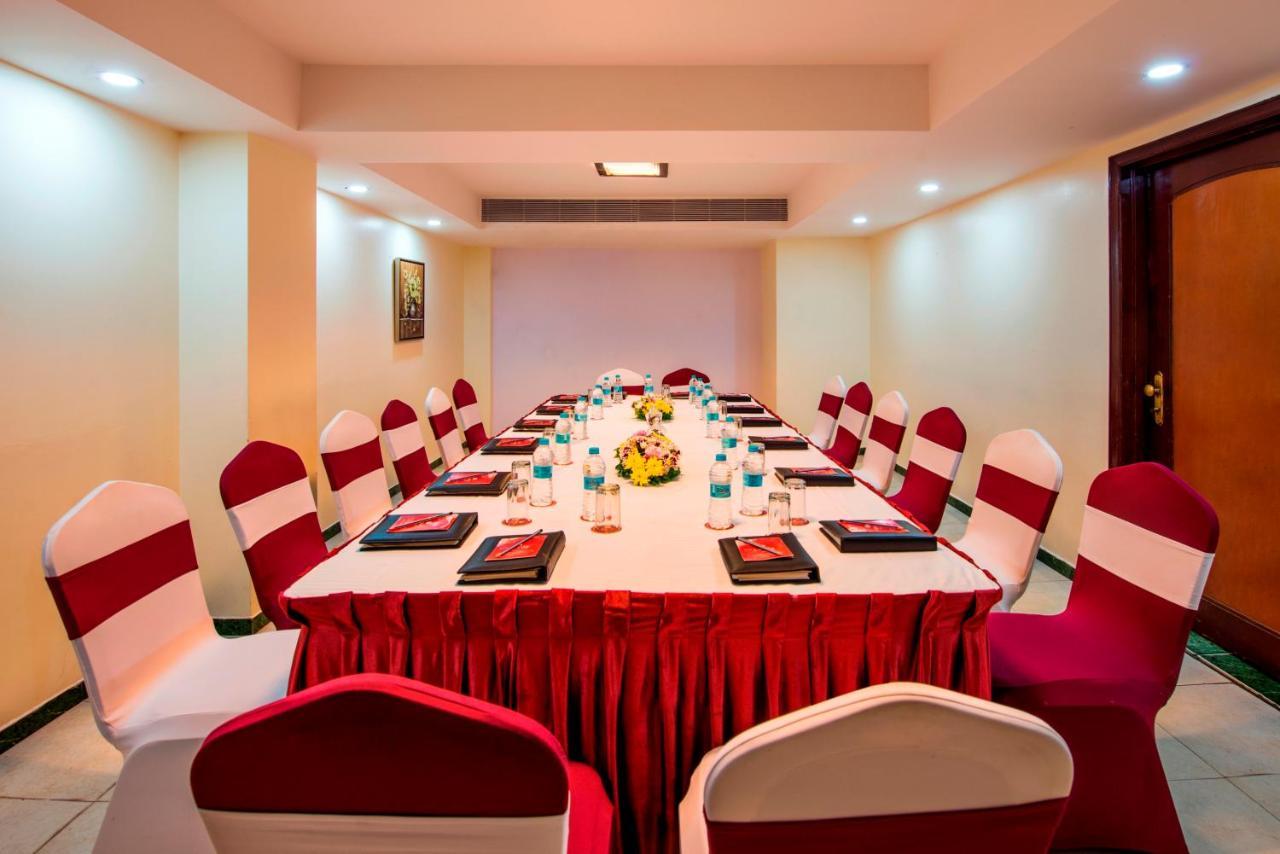 Lords Inn Vadodara Extérieur photo